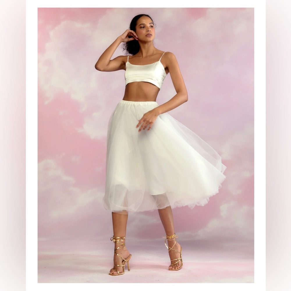 CYNTHIA ROWLEY WHITE TULLE SKIRT - SIZE L